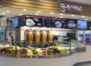 Digitale-Signage-Doener-Riem-Arcaden1-Gastronomie-Menue-Digitale-Karte-Menueboard-Fast-Food-Displayloesungen-DNZ-Networks